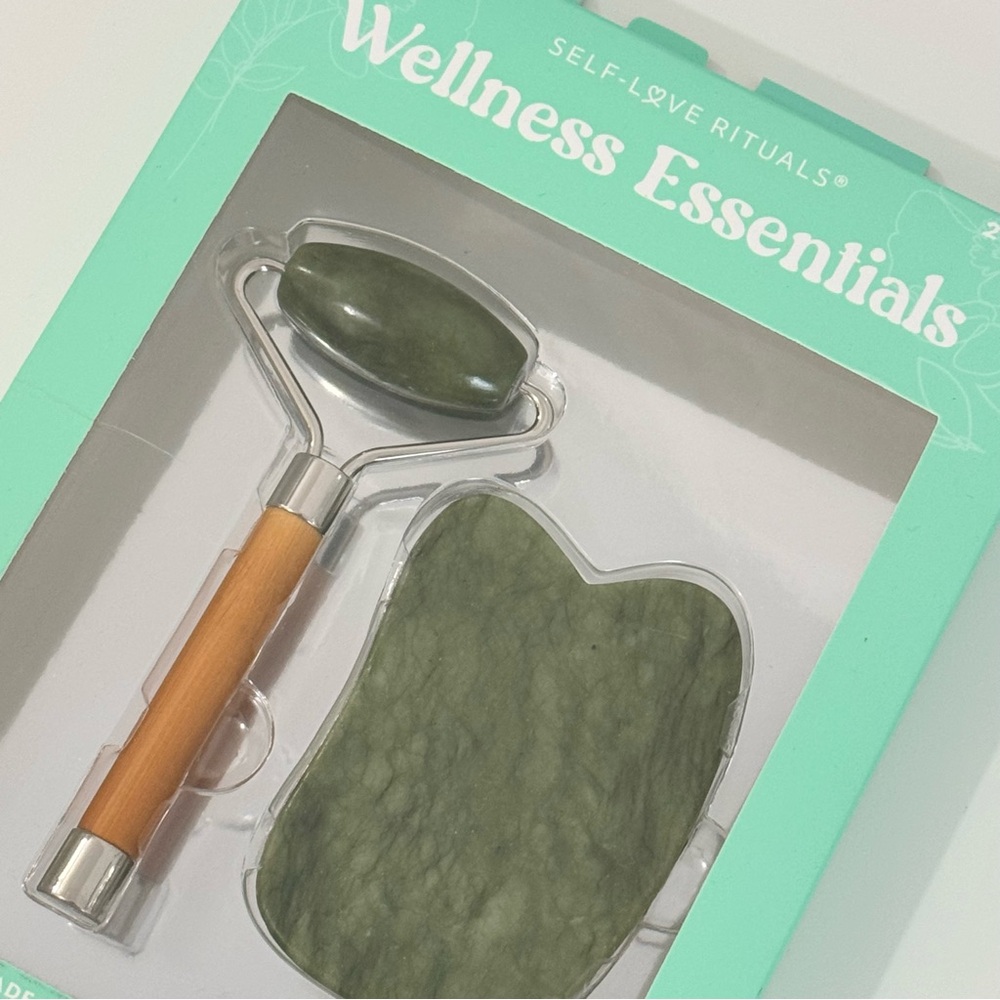 Jade Gua Sha & Facial Roller Set | Self Care Skincare Tool | NWT
